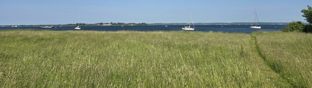 Bei Starkwind vor Anker